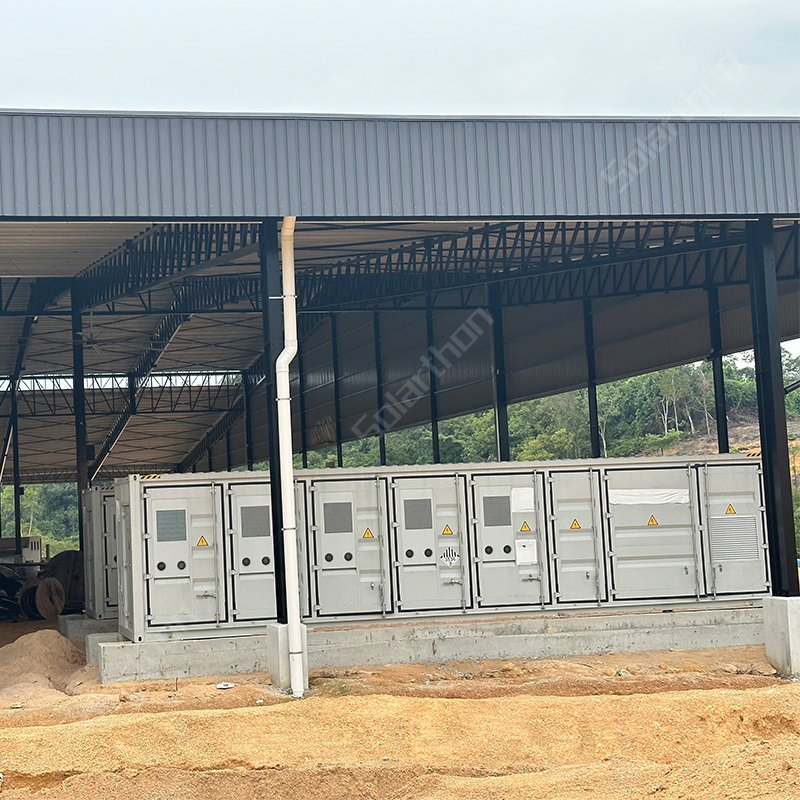 Eco-Friendly Outdoor Solar Power Storage Solution for Residences