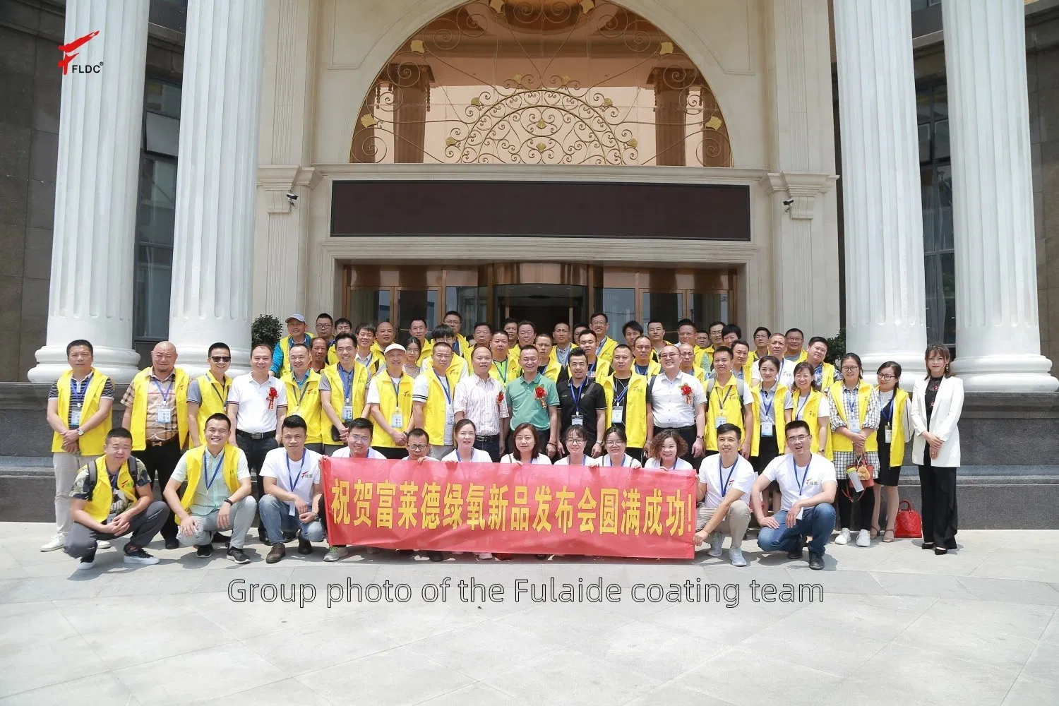 China Big Factory Free Sample Coatings Self-Leveling Epoxy Floor Paint Epoxy Resin for Concrete Cement and Commercial Ground Finish