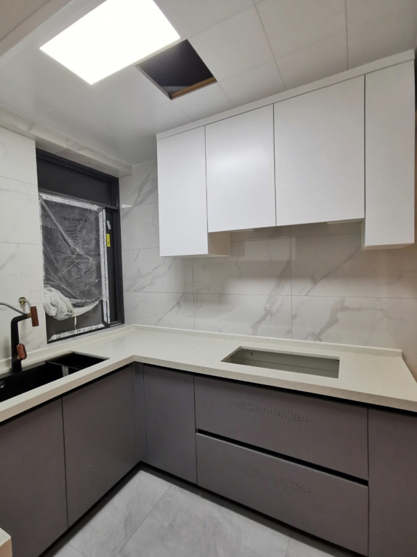 Custom Zero-Waste Space Solid Wood Kitchen Cabinets