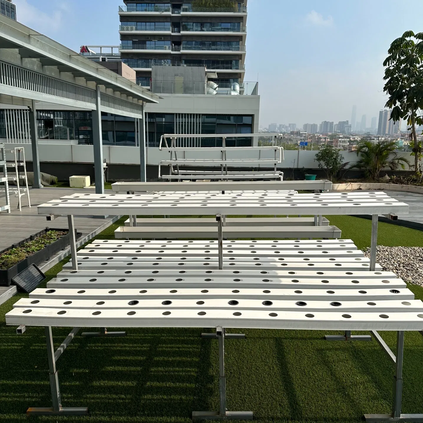 New Design Whole Piece Nft Channel with Hole for Growing Vegetables Hydroponics