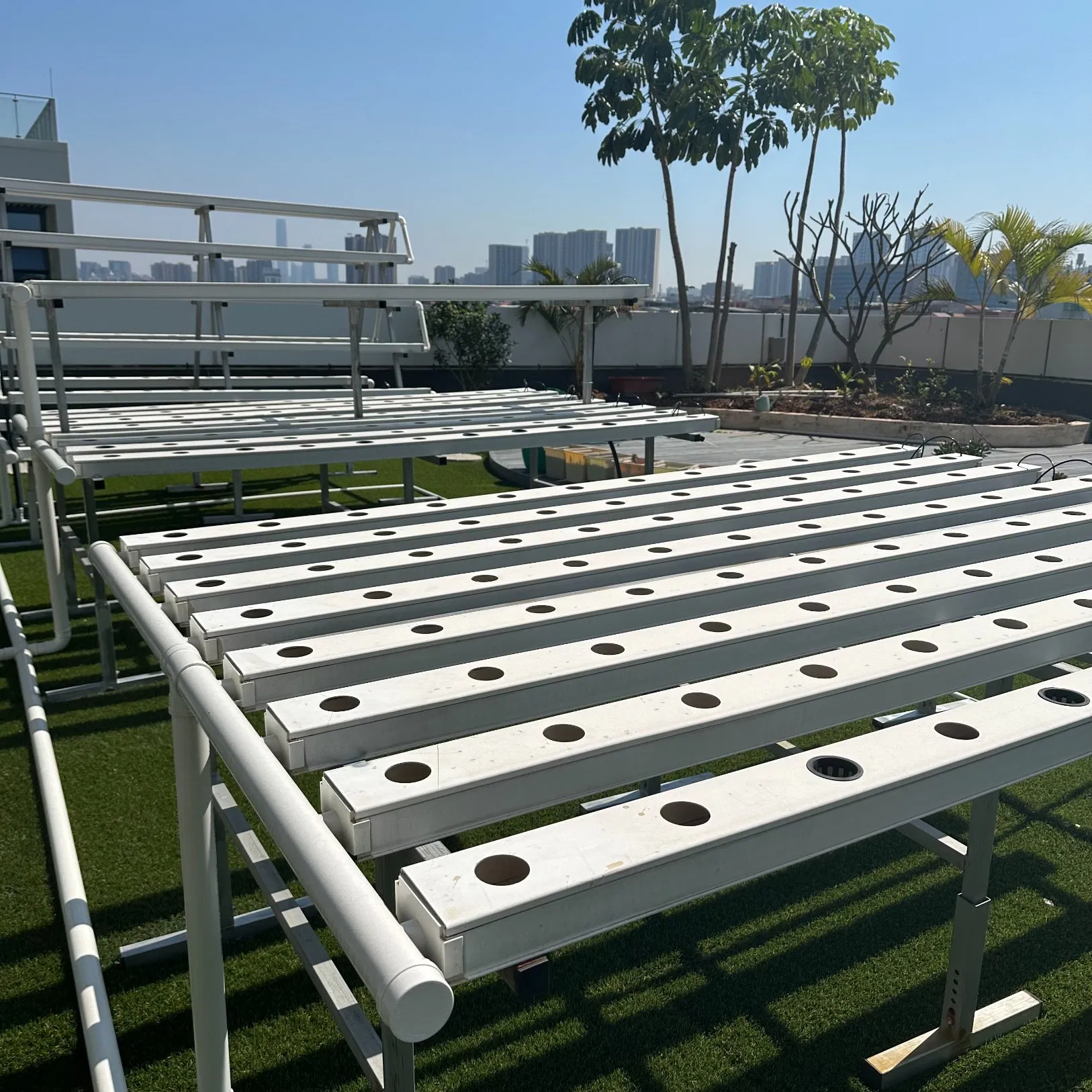 New Design Whole Piece Nft Channel with Hole for Growing Vegetables Hydroponics