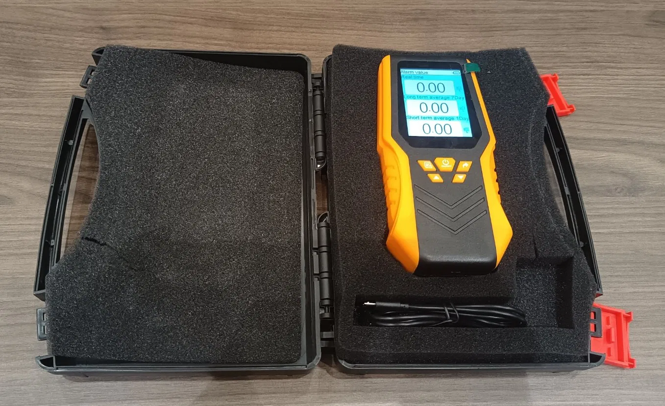 Indoor Air Quality Monitor with LCD Display Radon Gas Detector