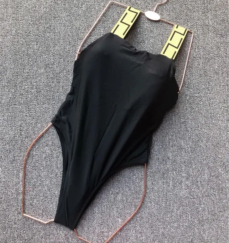 Roupa de Banho