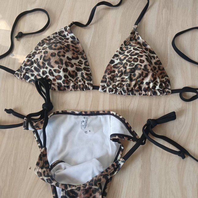 Maiô Feminino Decote V Profundo Push up Justo Bikini