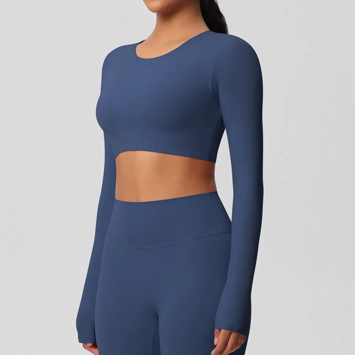 Blusa de Yoga Cropped de Manga Longa Azul Sólido com Distintivo