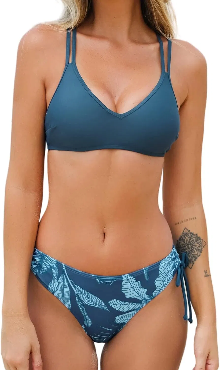 Conjunto de Biquíni Feminino de Dois Peças com Costas Cruzadas e Lados com Duplas Alças