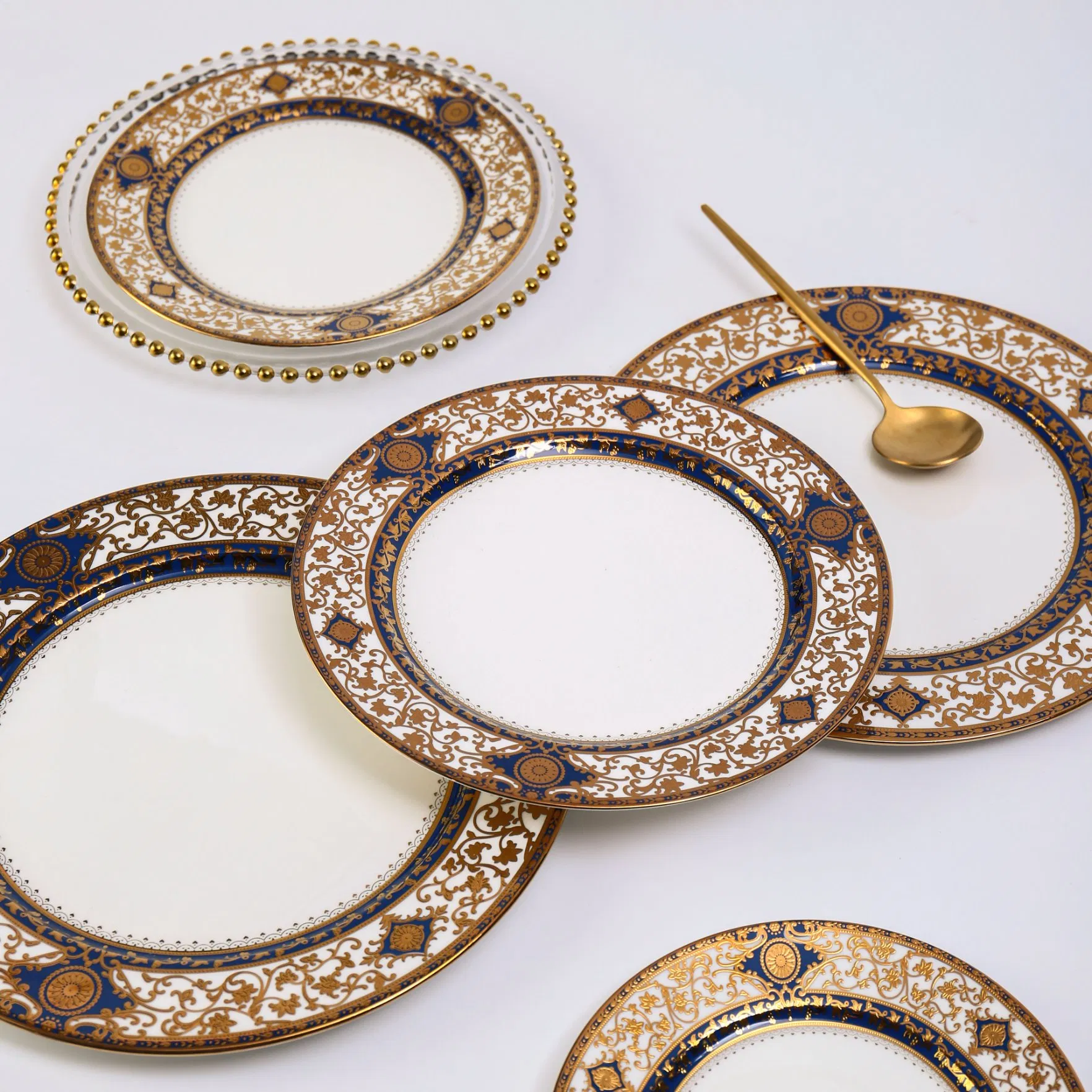 High Quality Kitchen Dishes Bone China Dinner Plates Luxury Ceramic Plate