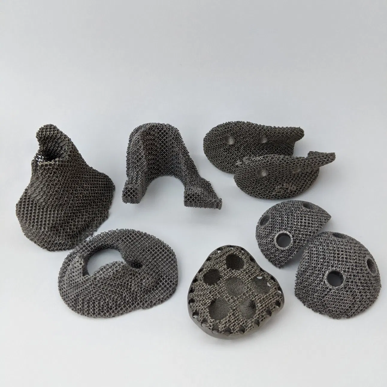 3D Printing Porous Titanium Alloy Implants with Good Biocompatibility