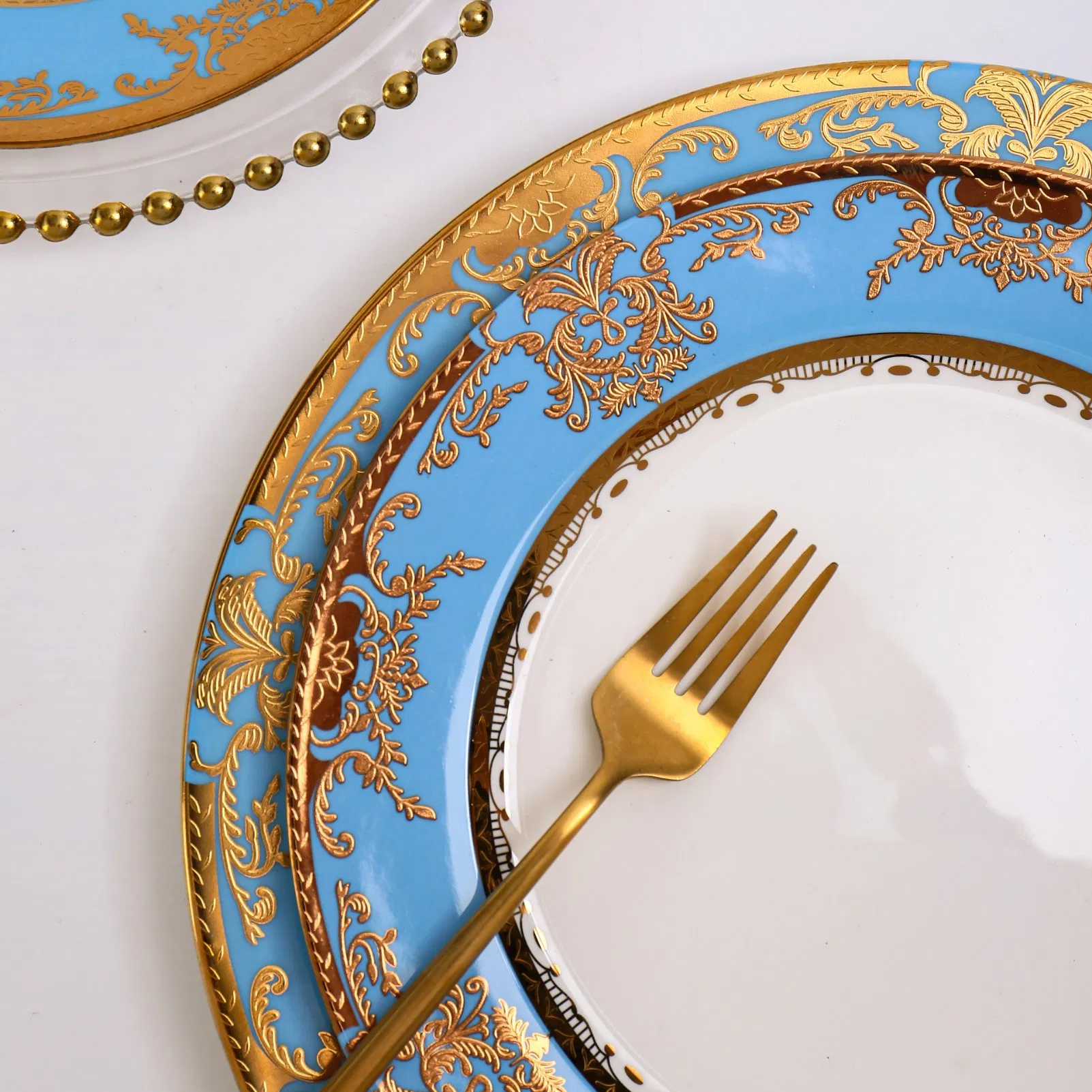 Bone China Dinnerware Sets Luxury Ceramic Dinner Plate with Gold Rim