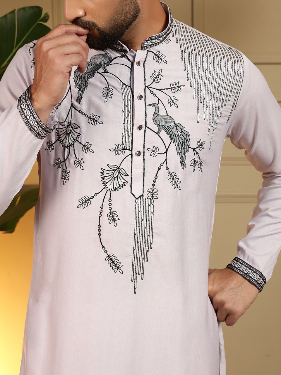 Stylish Traditional Men&rsquo;s Kurta Set with Modern Embroidery Detailing