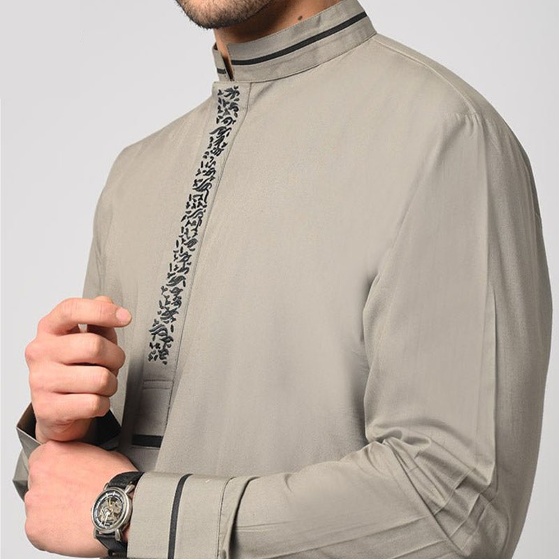 High Quality Traditional Embroidery Designed Men's Thobe Custom Stand Collar Islamic Clothing Men's Thobe