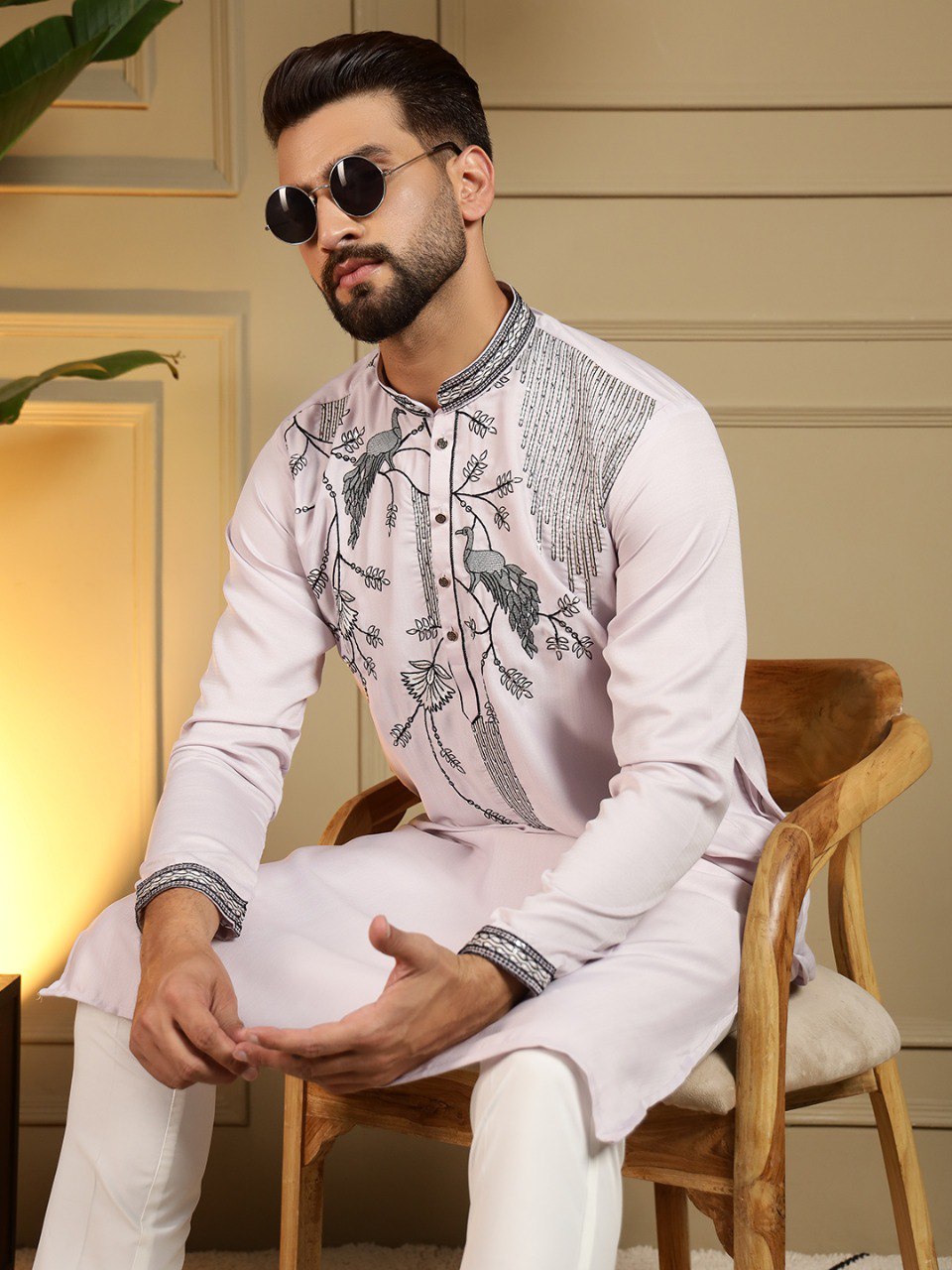 Stylish Traditional Men&rsquo;s Kurta Set with Modern Embroidery Detailing