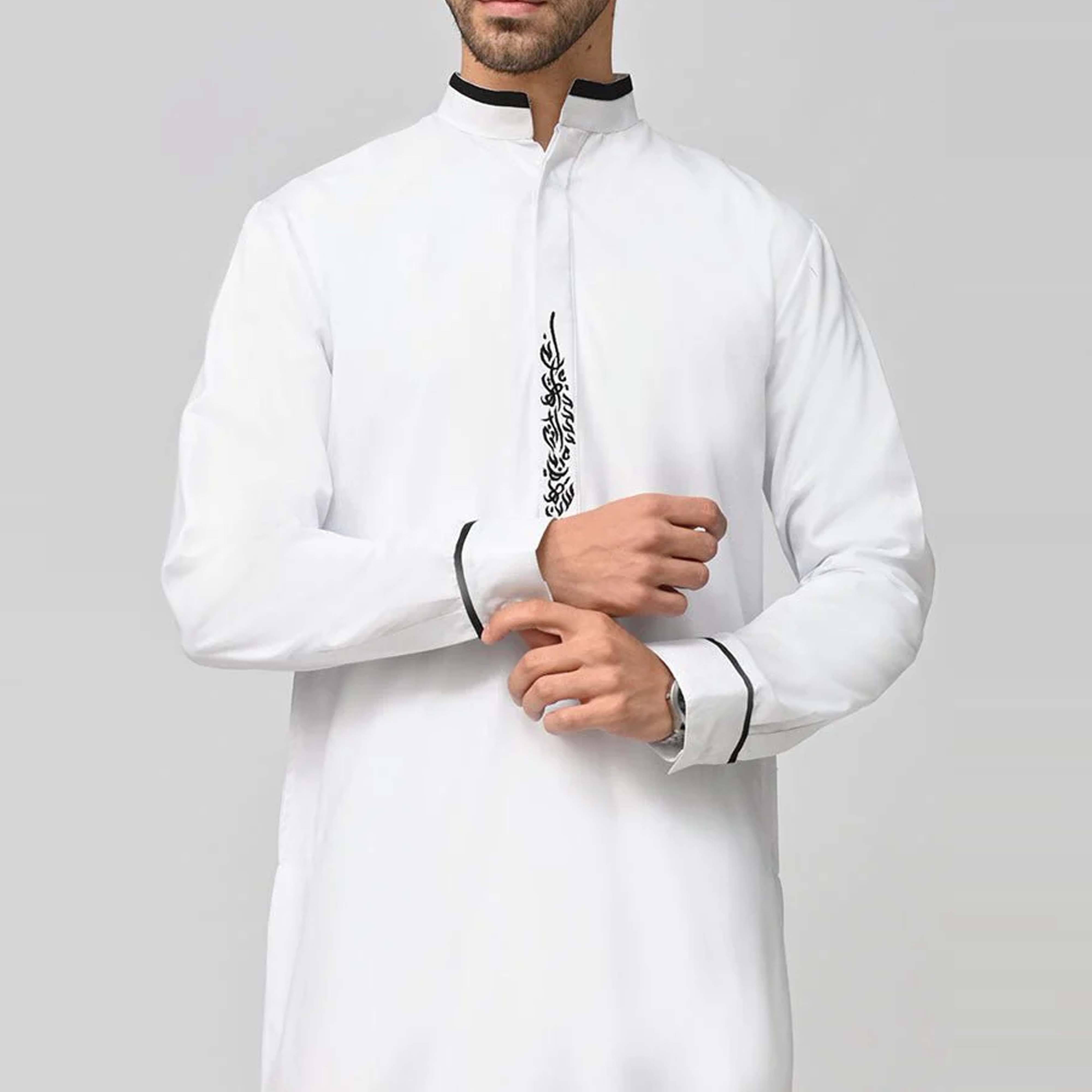 OEM Wholesale Traditional Muslim Arabian Jubbah Men Thobe Plus Size Solid Thermal Breathable Quick Dry Autumn Long Sleeve High