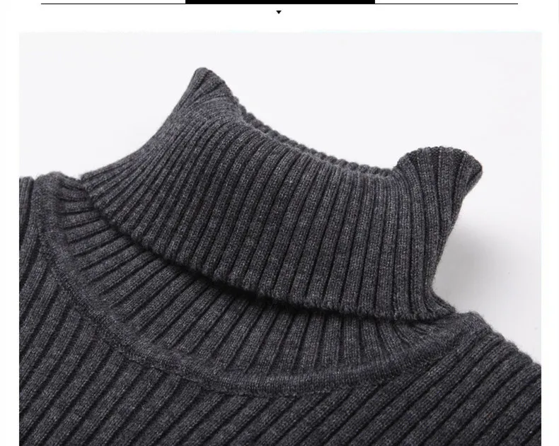 Detailed Knitwear Image 3