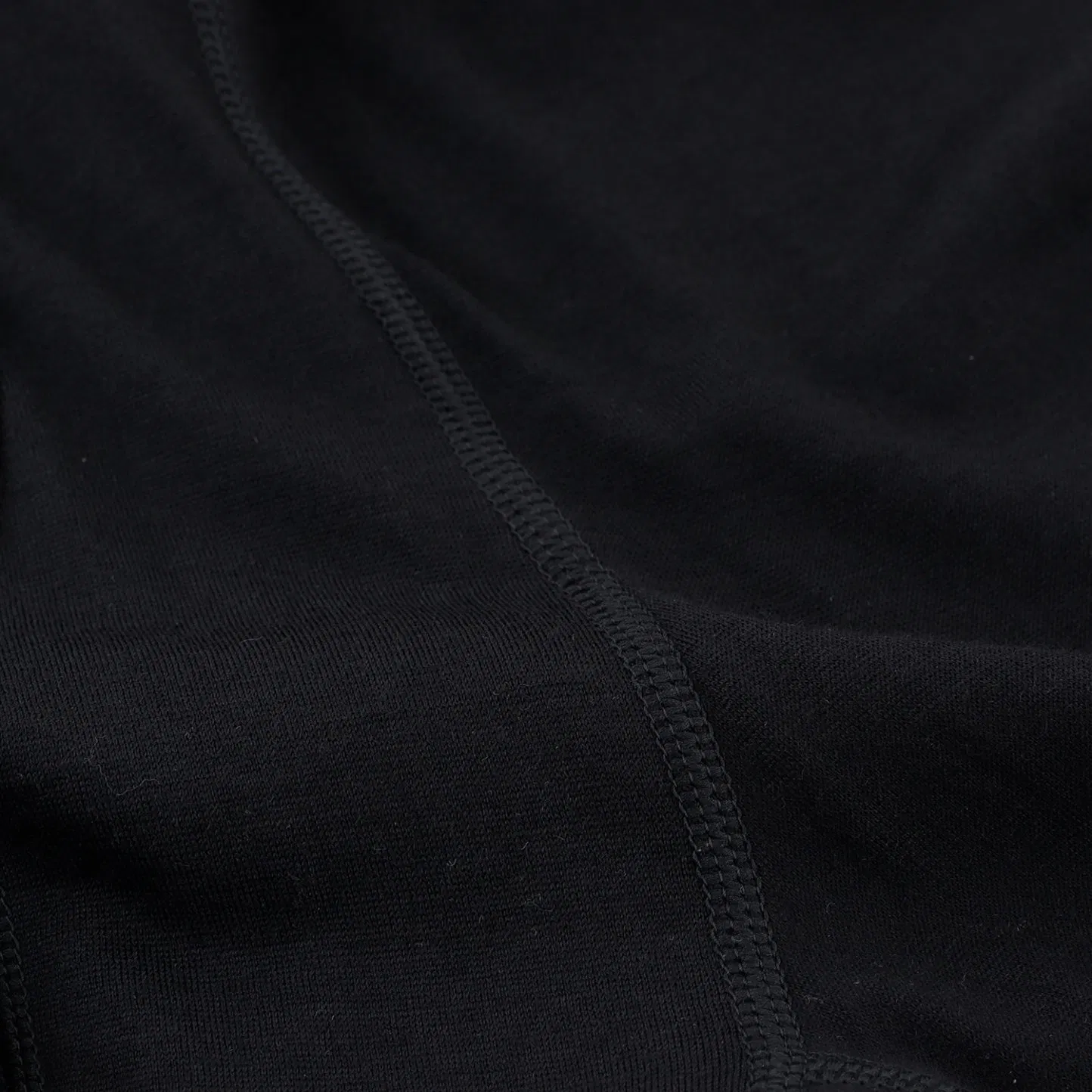 Moisture-Wicking Breathable Merino Wool Base Layer for Men