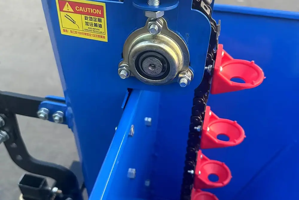 OEM ODM small 1-line potato/melon seeder tractor pull efficient and practical