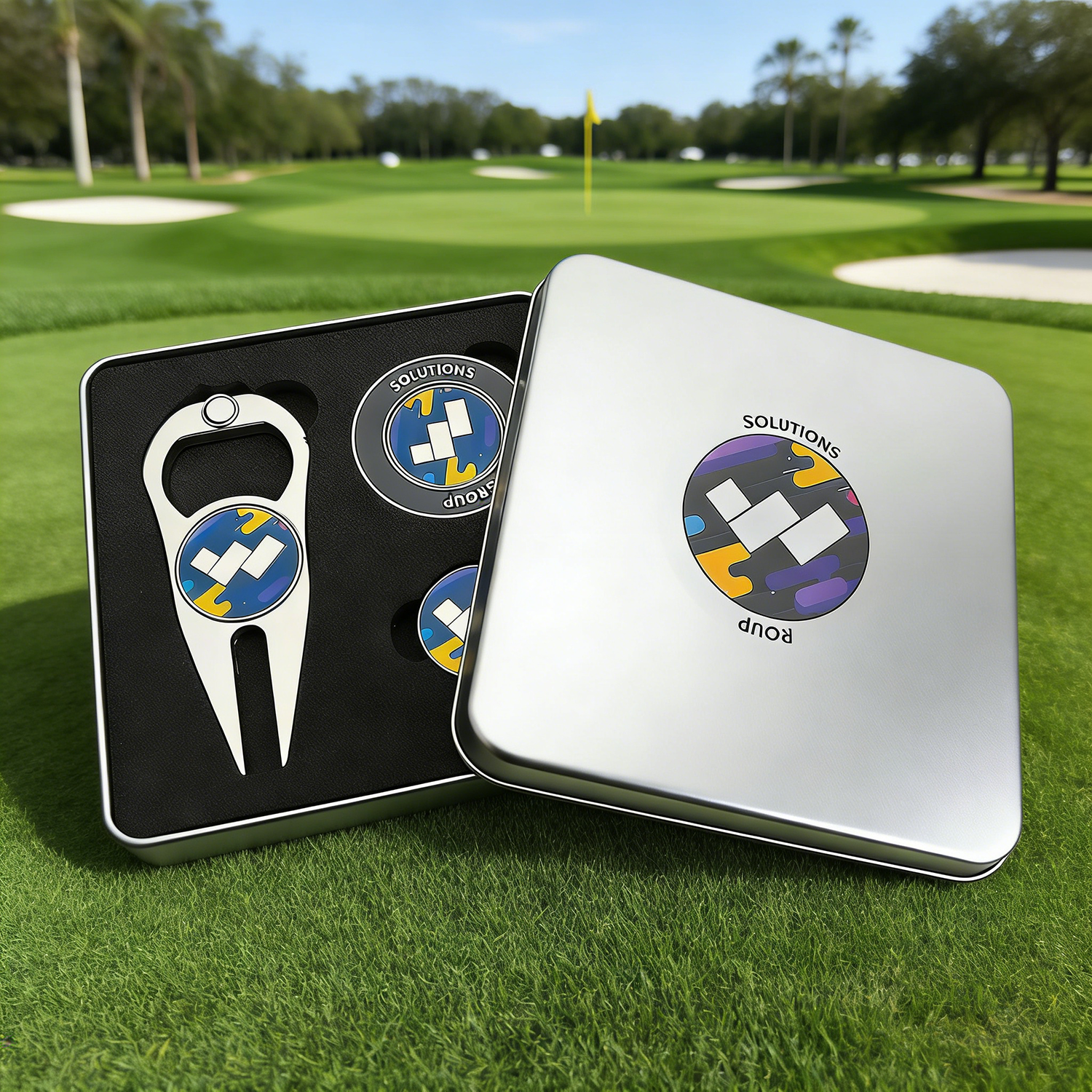 Tournament Souvenir Golf Gift Set Custom Magnetic Ball Marker High Quality Golf Pitchfork Best Price Poker Chip Set