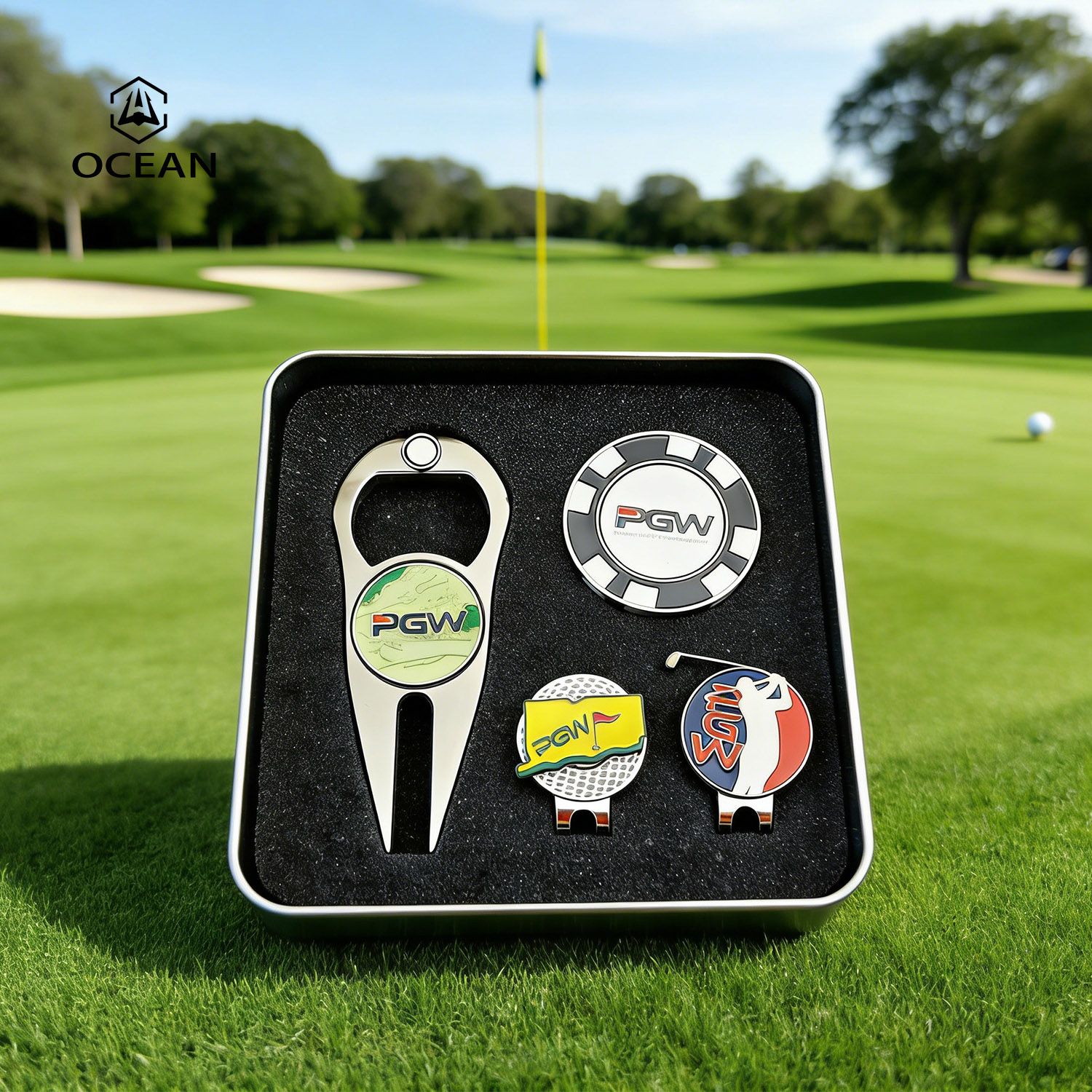 Direct Factory Custom Golf Gift Set Green Divot Repair Tool Hot Sales Golf Poker Chips Custom Logo Low Price Ball Markers