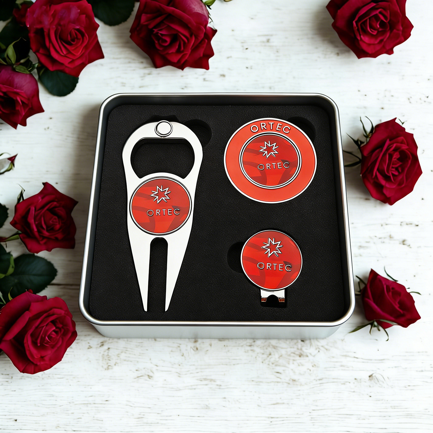 Tournament Souvenir Golf Gift Set Custom Magnetic Ball Marker High Quality Golf Pitchfork Best Price Poker Chip Set