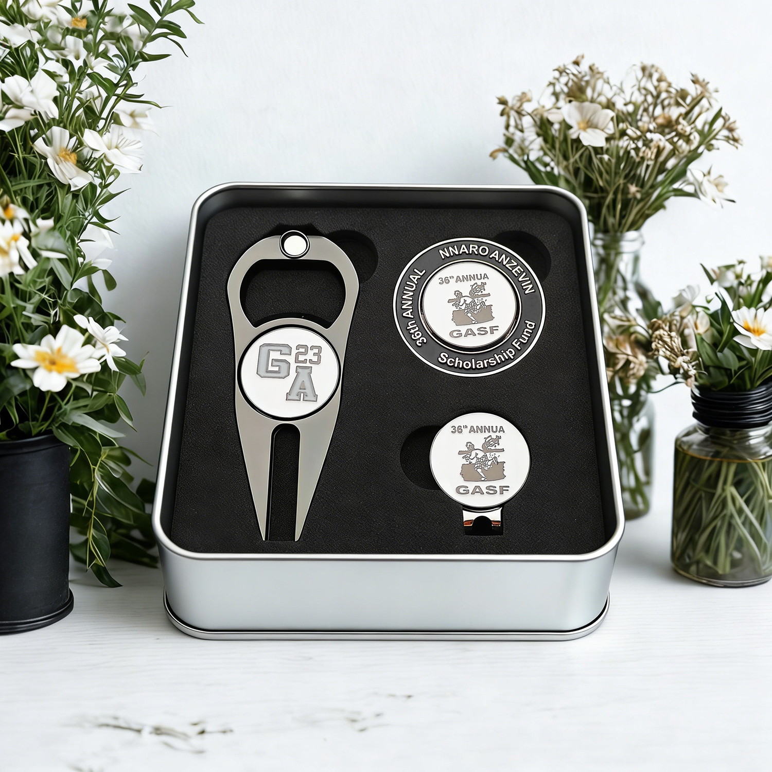 Tournament Souvenir Golf Gift Set Custom Magnetic Ball Marker High Quality Golf Pitchfork Best Price Poker Chip Set