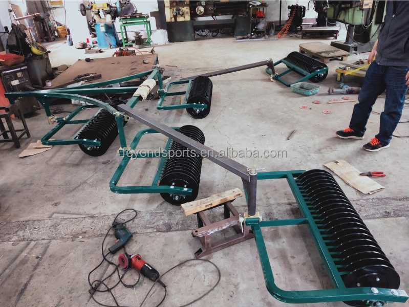Golf Course Equipment Golf Range Picker 3 Section Golf Ball Pick up Harvester Machine With Basket