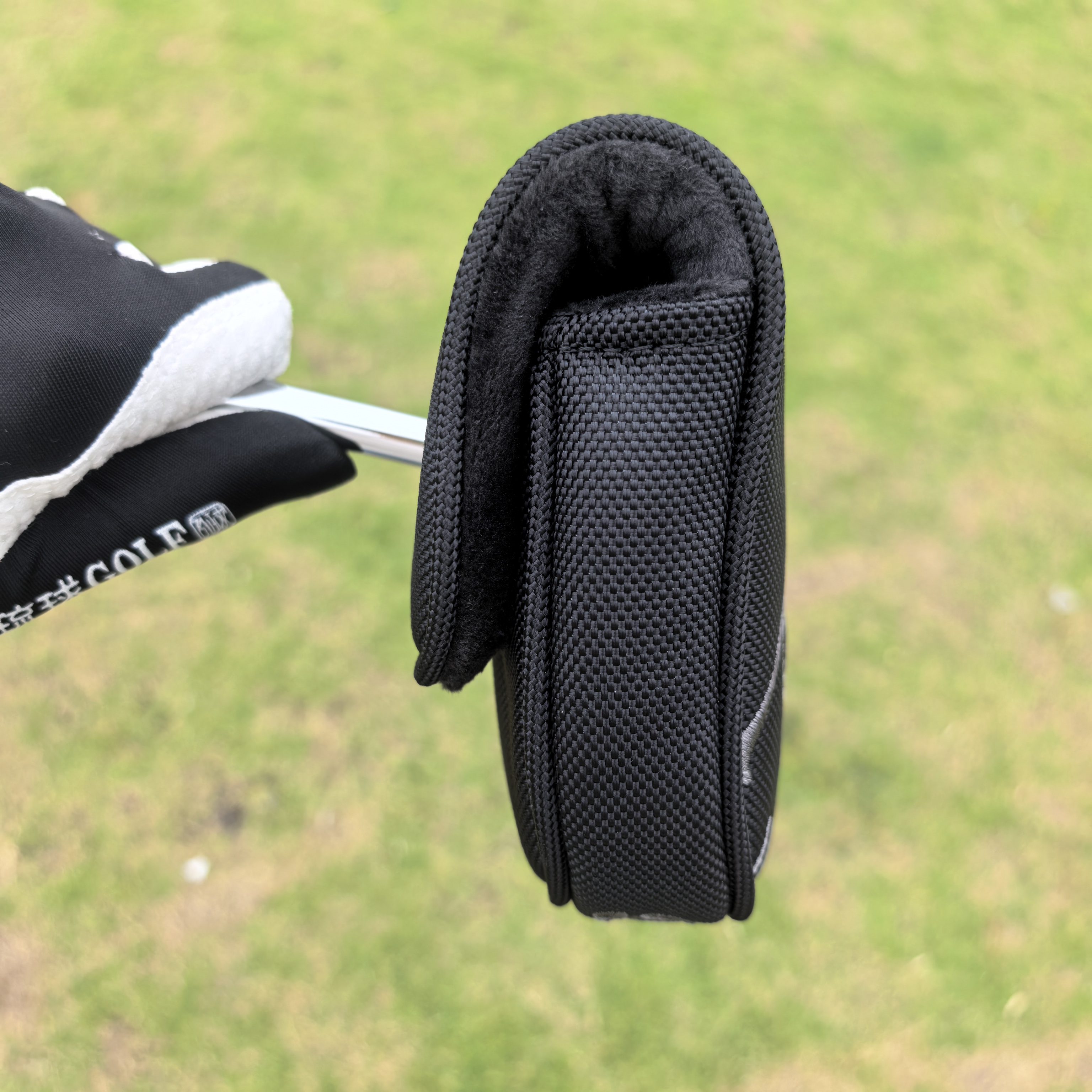 Golf Putter Headcover,Scratch-Resistant High-Density Nylon,with Magnetic Closure, Black&amp;White Minimalist Design,Golf Headcover