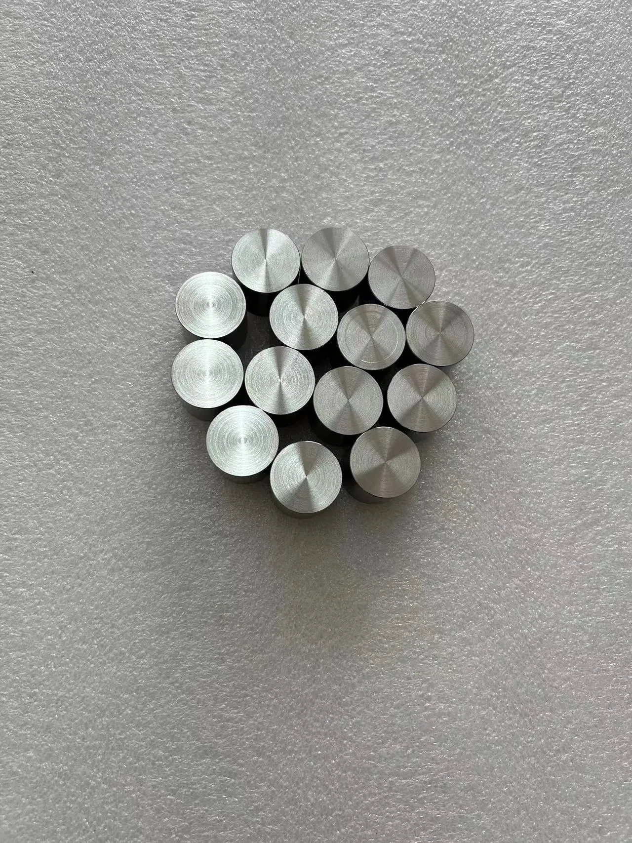 Tungsten Alloy Cylinders Balancing Weights in Racing Car Industry