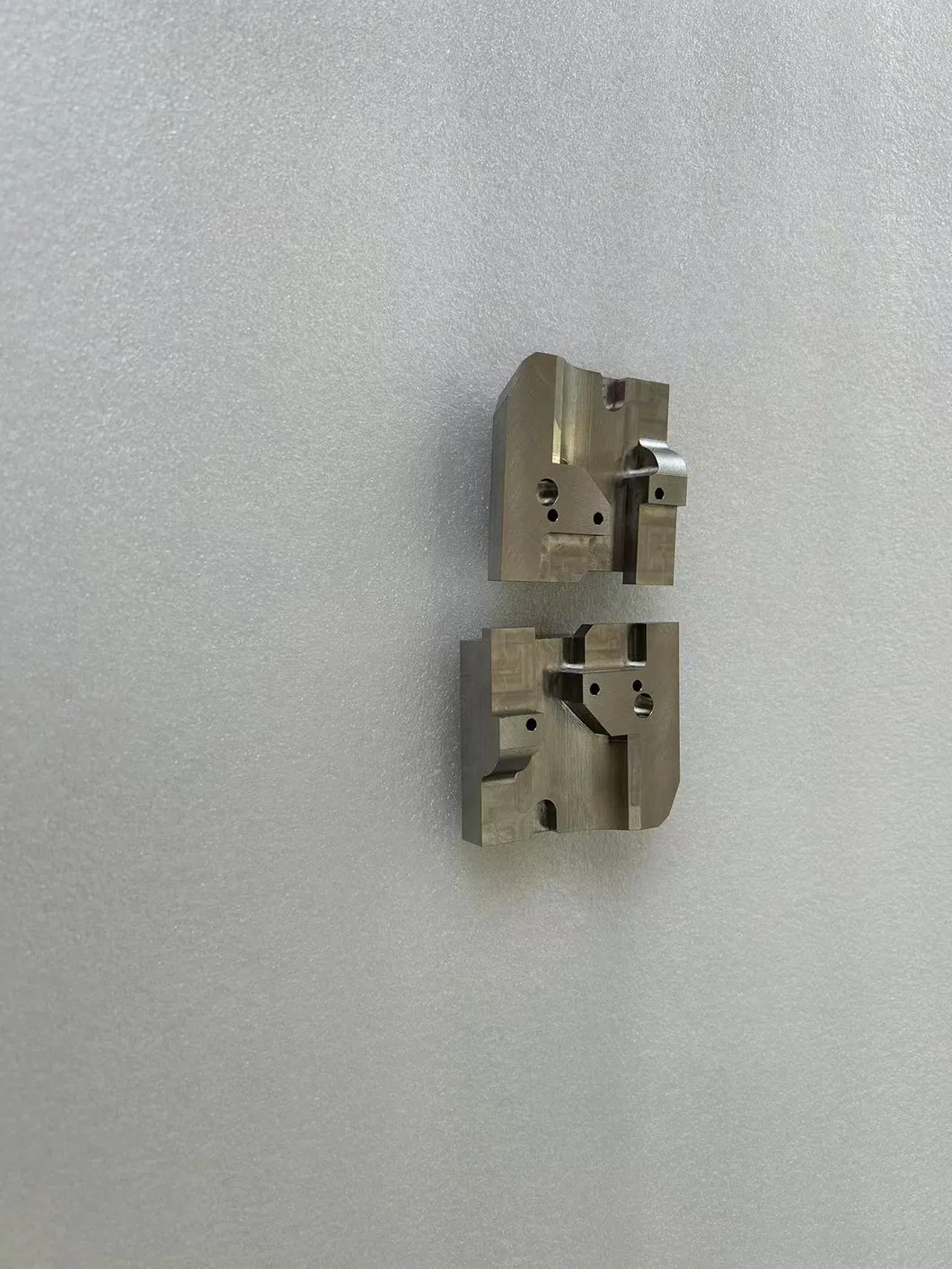 Detailed Tungsten Photo 1
