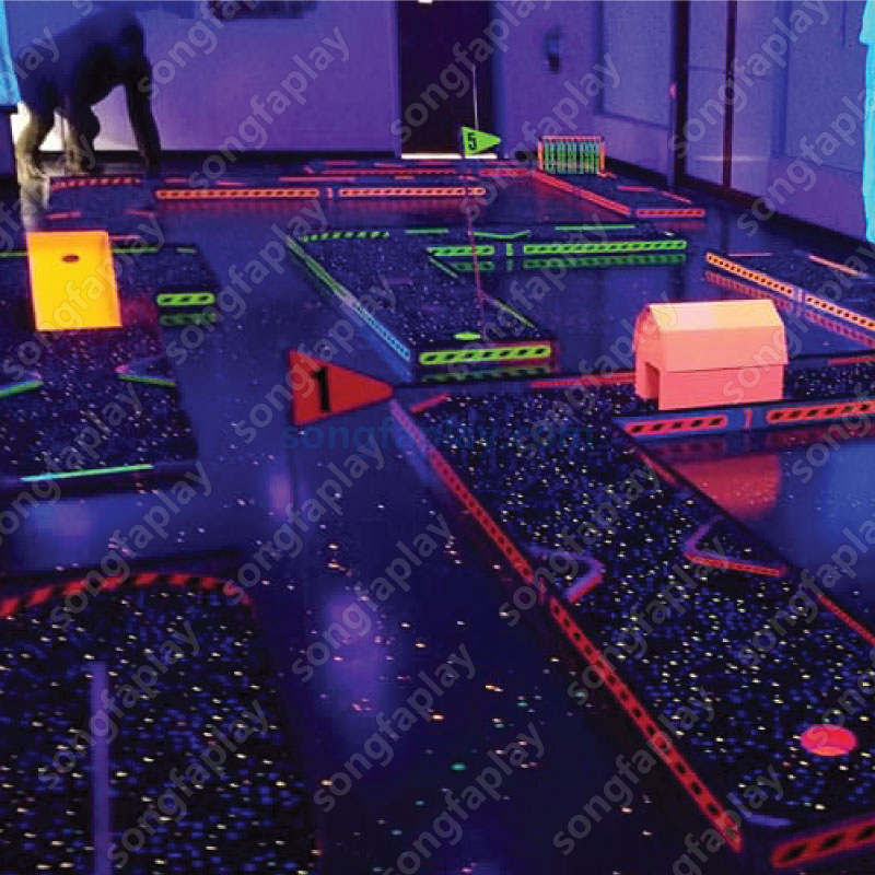 Indoor Mobile Mini Golf Course Square LED Golf Simulator Equipment Rentals Durable Amusement Park Playgrounds Songfa Brand