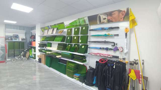 Professional golf training equipment and accessories by Clyde Golf