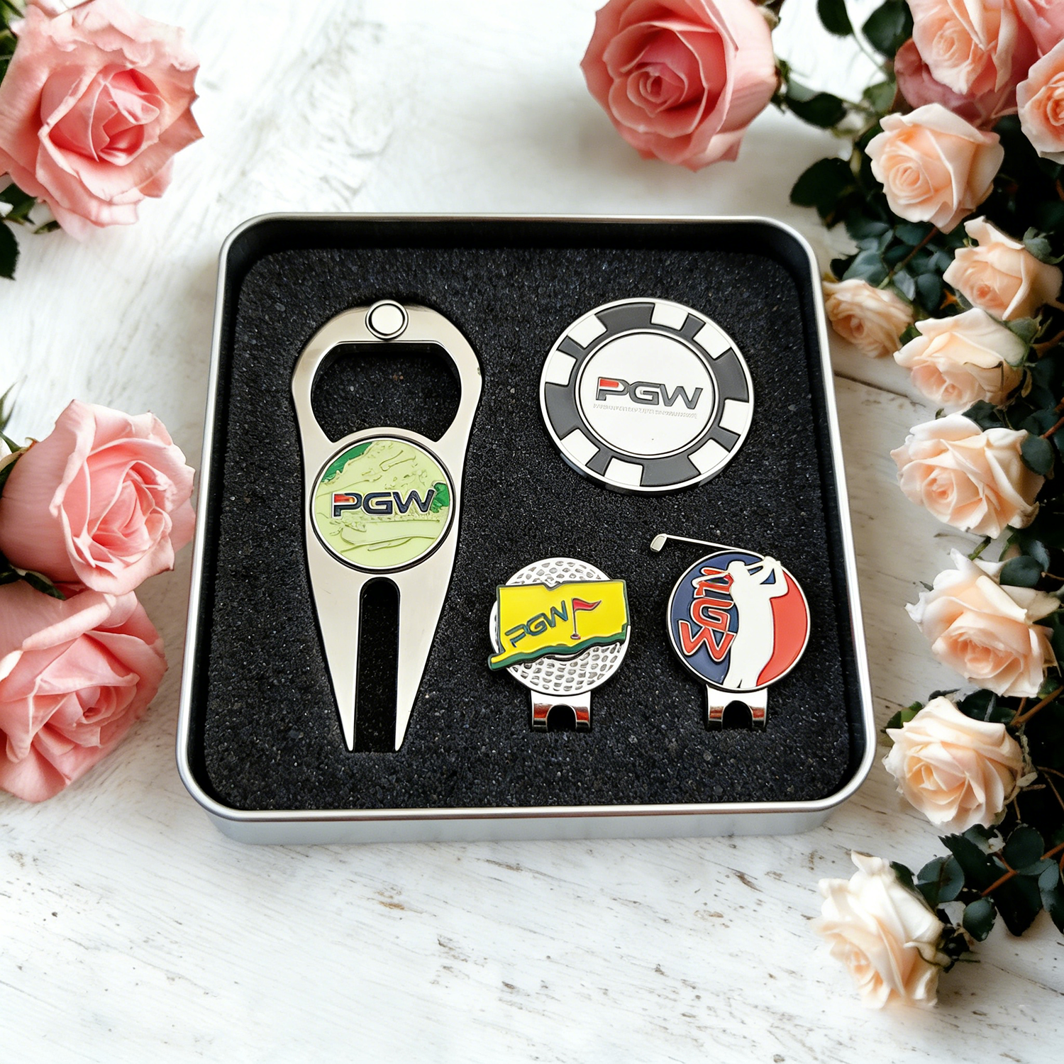 Tournament Souvenir Golf Gift Set Custom Magnetic Ball Marker High Quality Golf Pitchfork Best Price Poker Chip Set