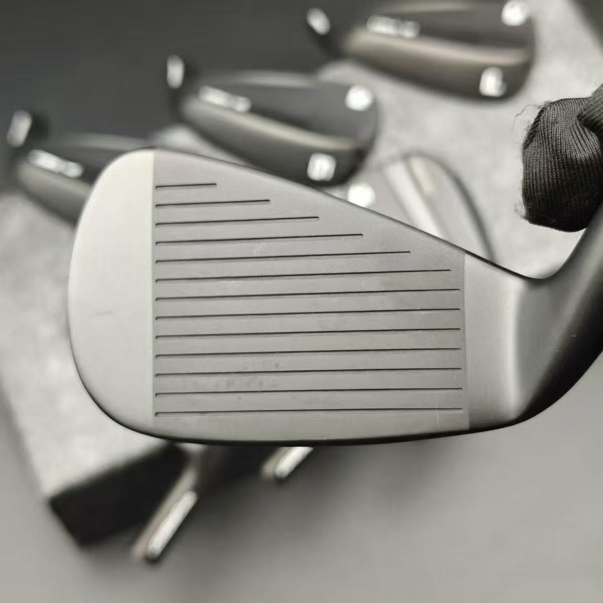 790pcs Golf Irons &amp; 35pcs Golf Clubs, Complete Golf Club Set for Men Women, Premium Putter &amp; Club Headcover