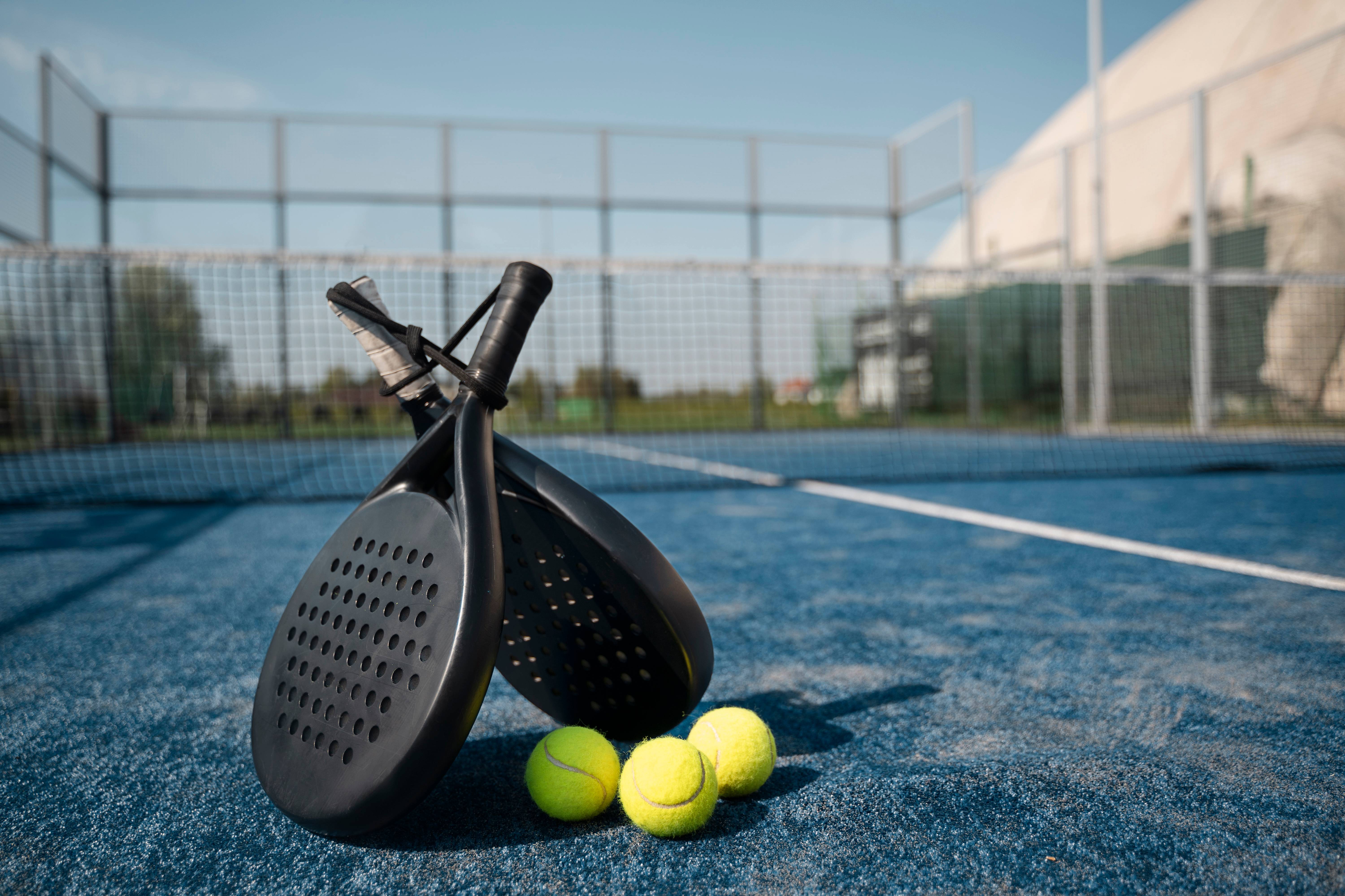 Premium Panoramic Outdoor Padel Court In Blue Single Tennis Court With 12mm High Artificial Grass For Construction Sports Use