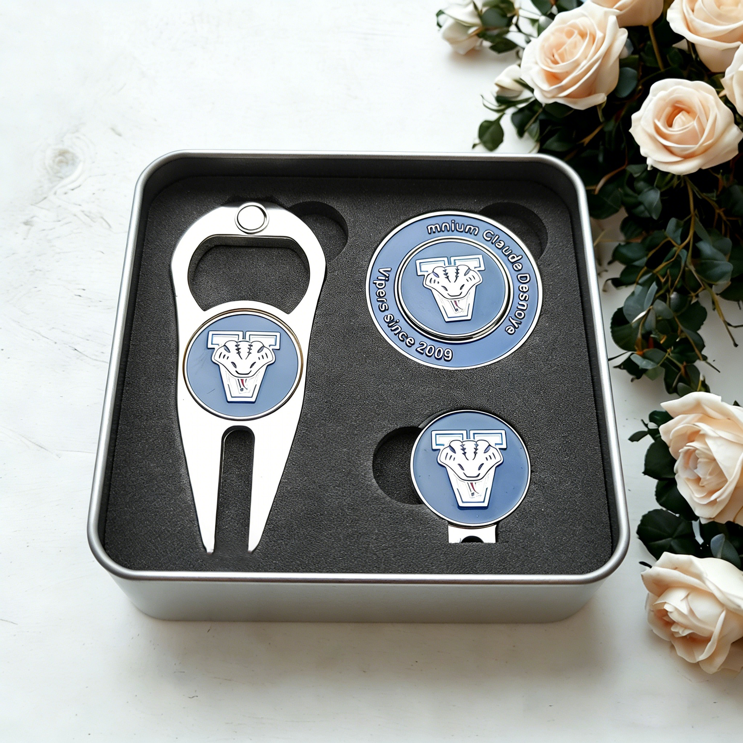 Tournament Souvenir Golf Gift Set Custom Magnetic Ball Marker High Quality Golf Pitchfork Best Price Poker Chip Set