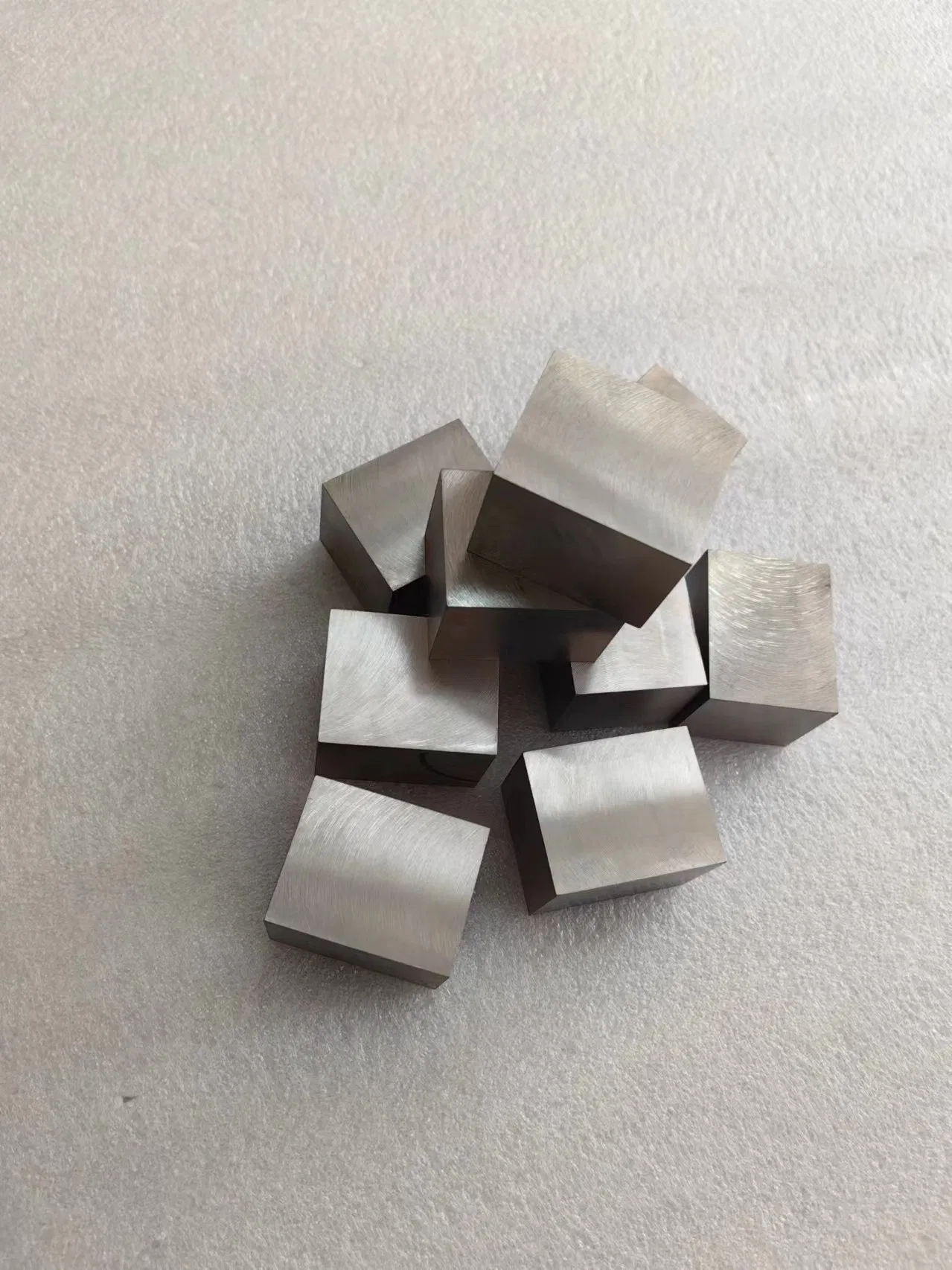 Tungsten Alloy Cylinders Balancing Weights in Racing Car Industry