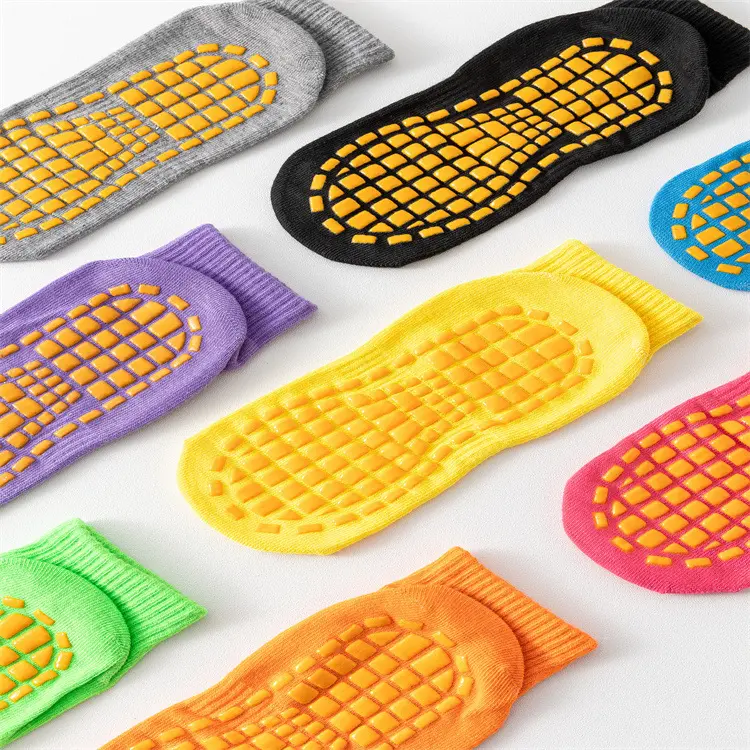 China Trampolines Socks Ankle Grips Non Slip Child Socks Manufacturer, Manufacturers