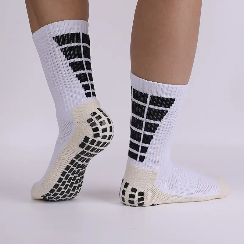 China Men's sports grip soccer socks Manufacturer, Supplier