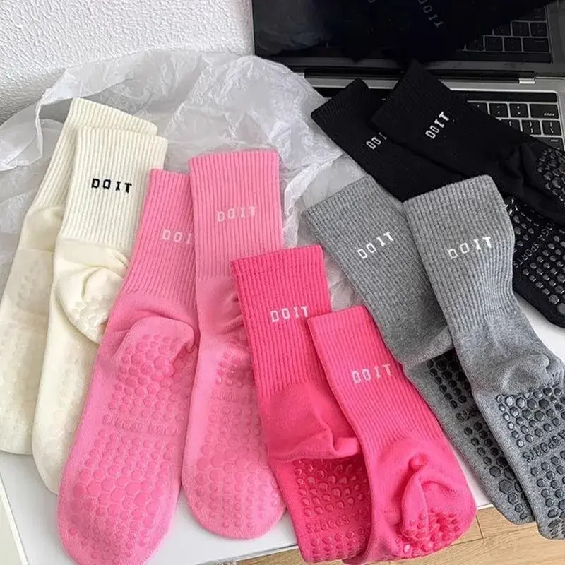 Anti-Slip Sport Grip Socks DR Congo Wholesale