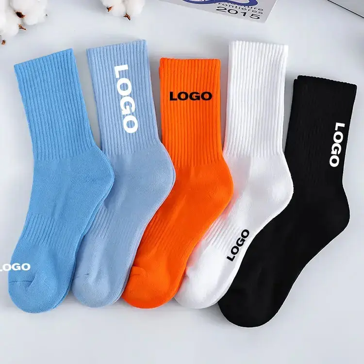 Wholesale Quality Oem Custom Cotton Embroidered Design Socks Embroidery logo Cotton Sox Customize Custom logo Sport Men Socks Manufacturers, Supplier