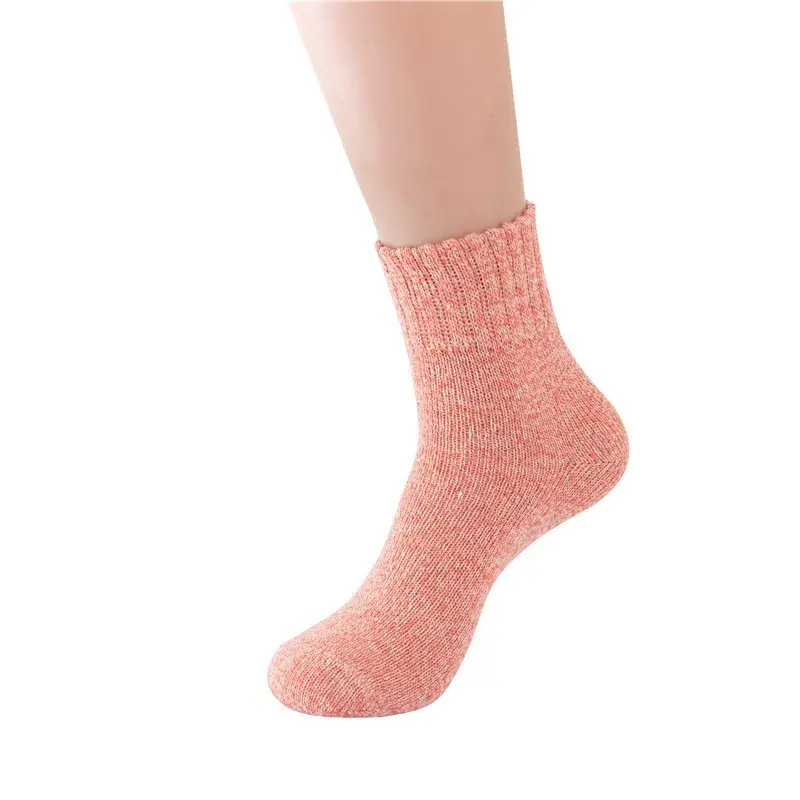 China NOBLEROAD Thermal Thick Wool Winter Socks Crew Casual Anti-Bacterial Breathable Bed Hiking Socks With Body Logo Manufacturer, Manufacturers