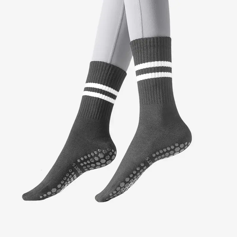 China Custom Design Anti Slip Women Sport Socks Custom Logo Cute Embroidery Gym Yoga Pilates Grip Socks Manufacturer, Factory