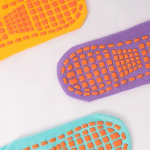 grip socks design view 1