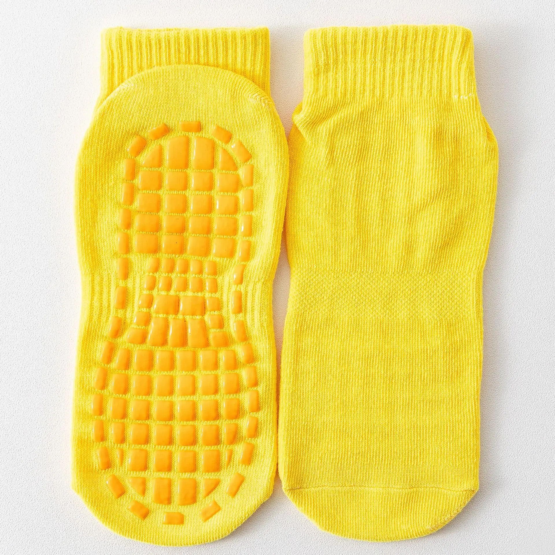 China Trampolines Socks Ankle Grips Non Slip Child Socks Manufacturer, Manufacturers