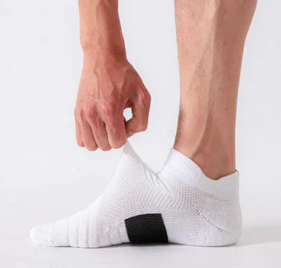 Wholesale Plus size long tube professional cross-border short tube shock-absorbing high-top sports Terry socks Supplier, Factory