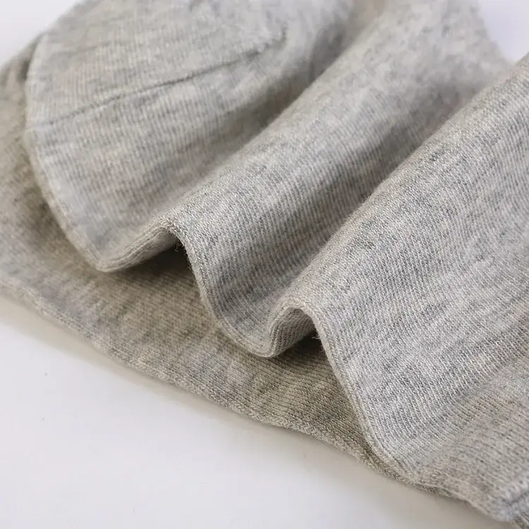 Wholesale Men's High Quality Polyester Cotton Sport Socks Casual Knitted Ankle Style Logo Solid Ankle Available White Black Summer Manufacturer, Manufacturers