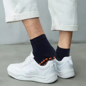 grip socks design view 3