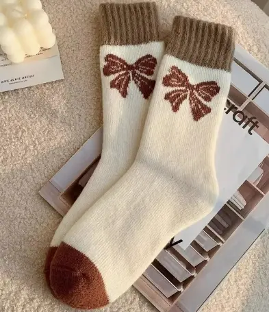 China Customized Cotton Socks Popular and Fashion for Spring and Autumn Suitable for Daily Life and Gift Cute and Soft Supplier, Factory