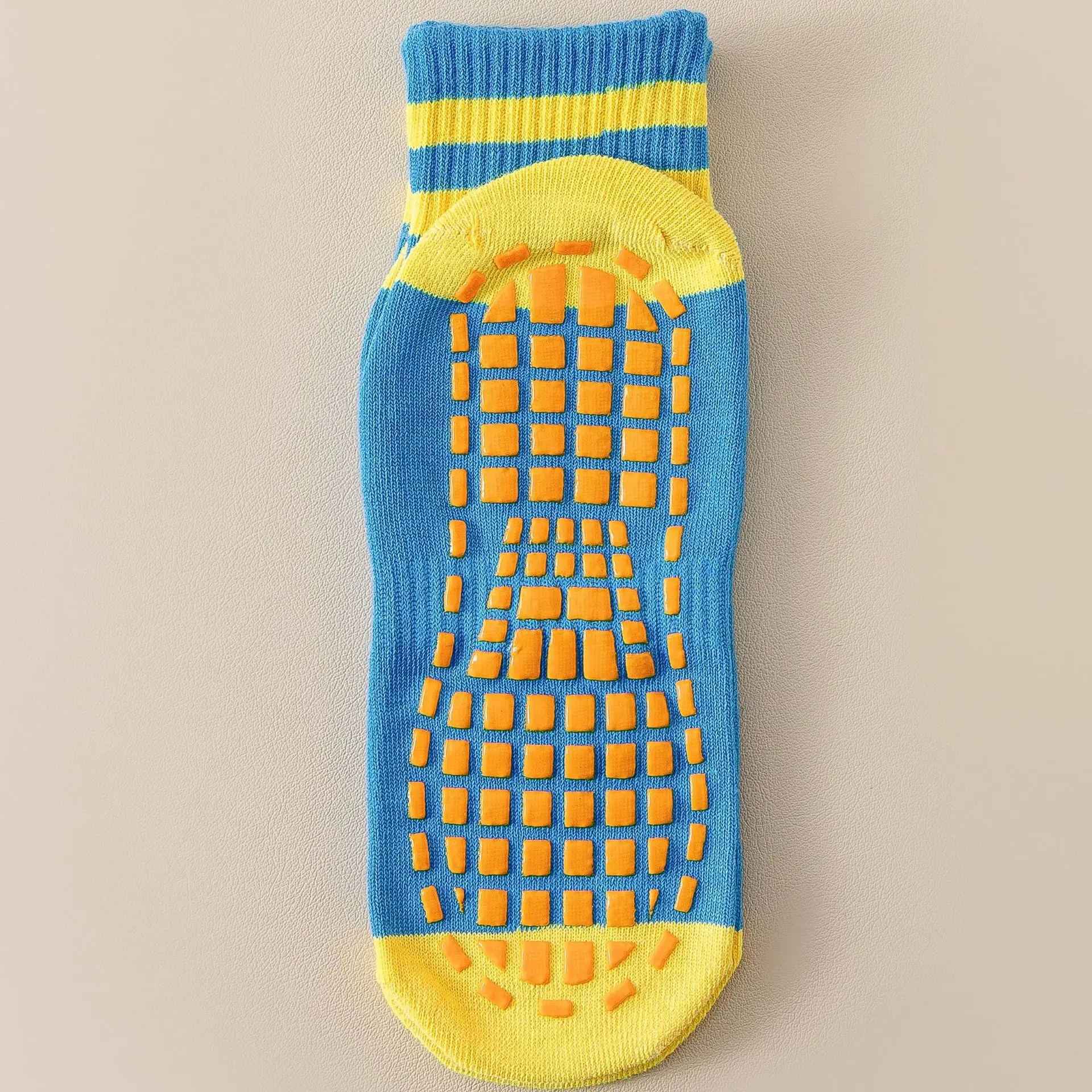 China Trampolines Socks Ankle Grips Non Slip Child Socks Manufacturer, Manufacturers