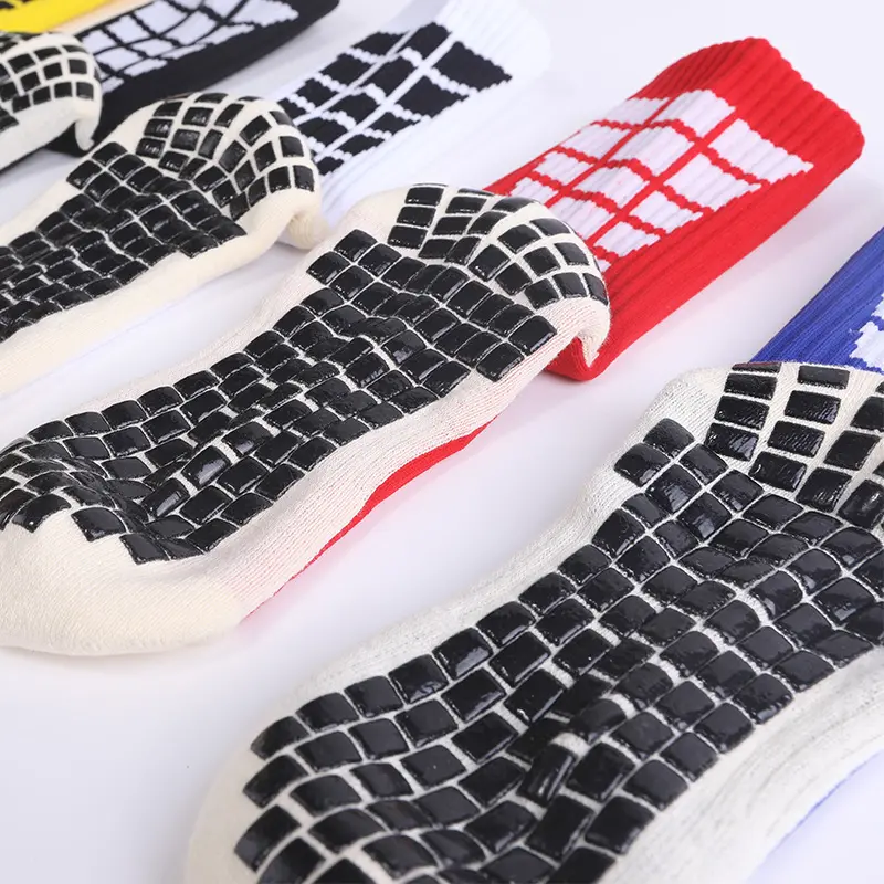 China Men's sports grip soccer socks Manufacturer, Supplier