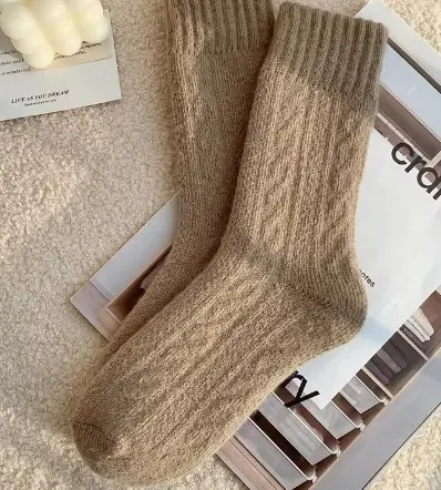 China Customized Cotton Socks Popular and Fashion for Spring and Autumn Suitable for Daily Life and Gift Cute and Soft Supplier, Factory